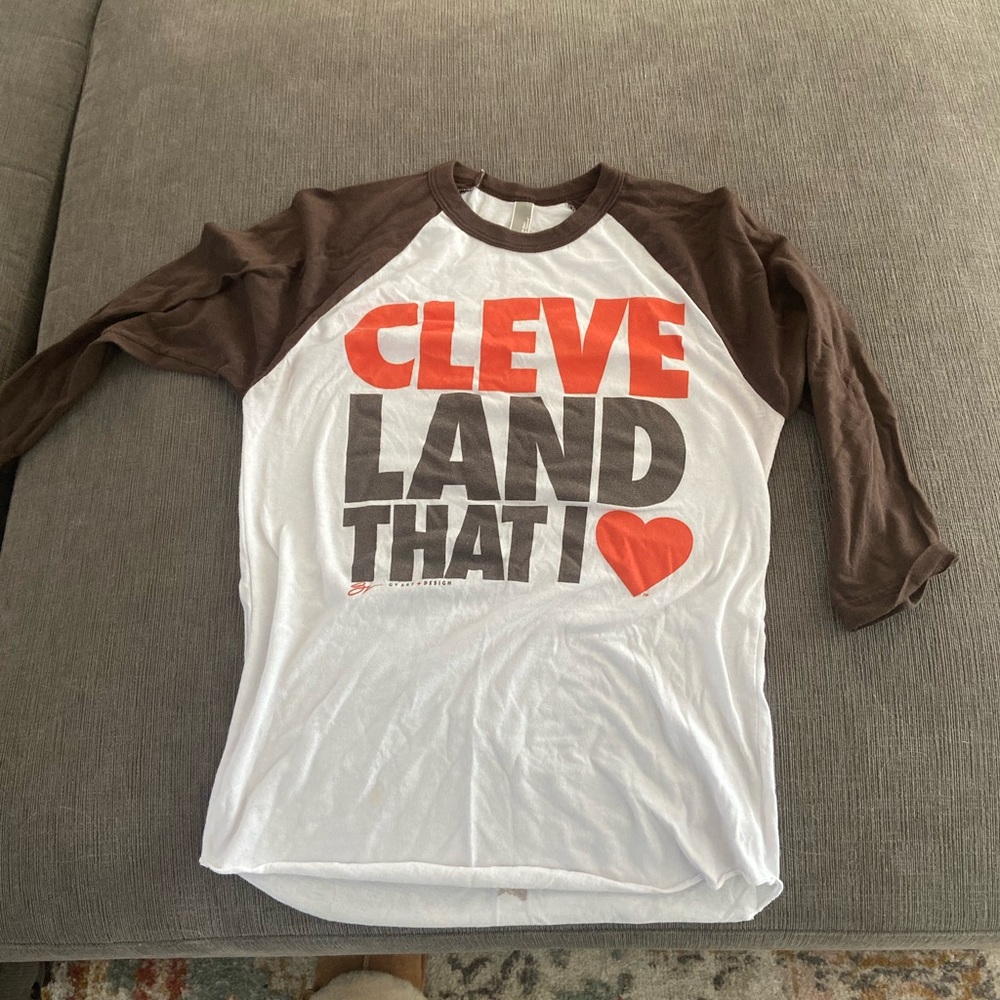 Cleveland 3/4 length tee